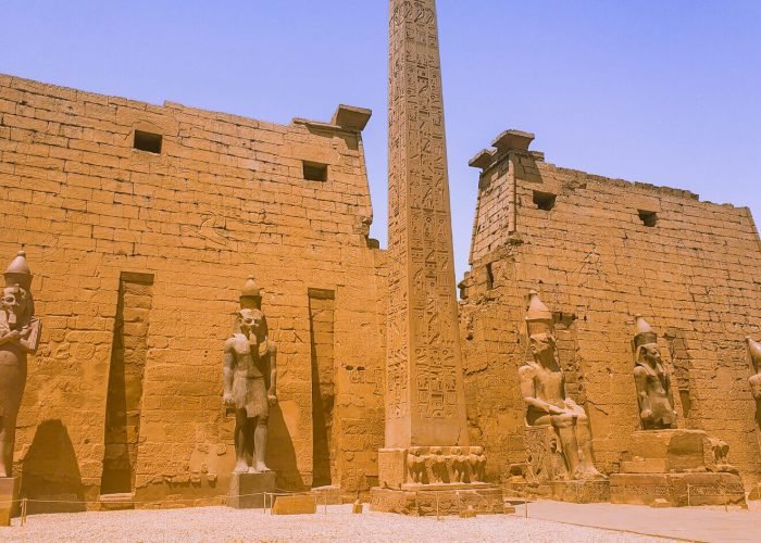 Statues-and-an-obelisk-of-the-Luxor-Temple-facade