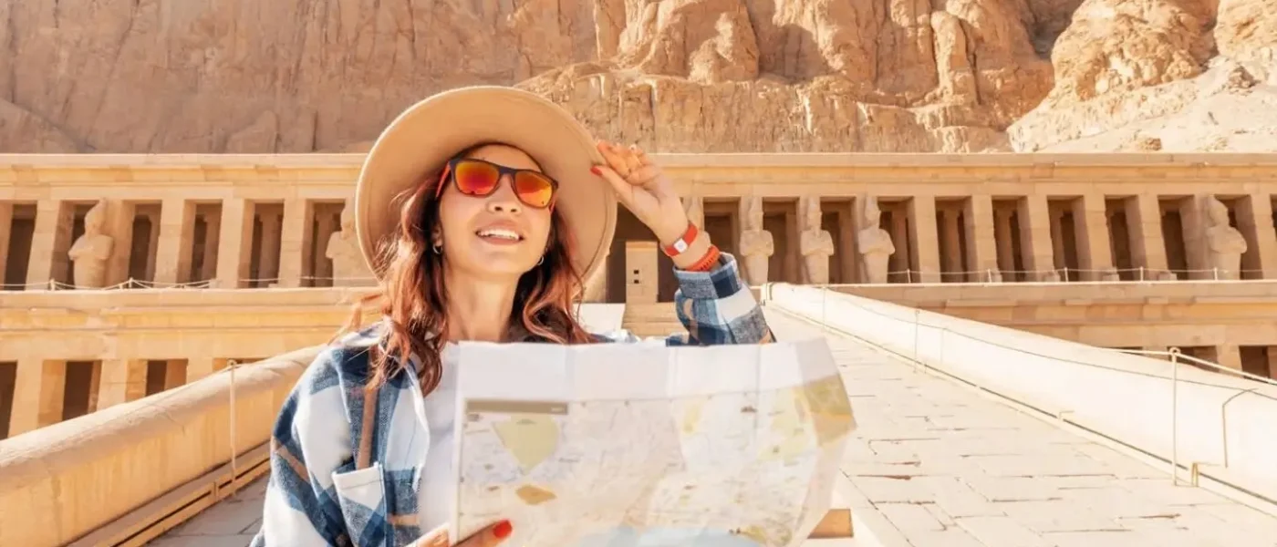 female-tourist-hatshepsut-temple-luxor