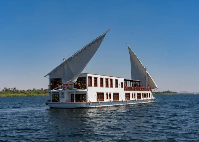 Princess-Farida-Dahabiya-Nile-Cruise-7-700x500