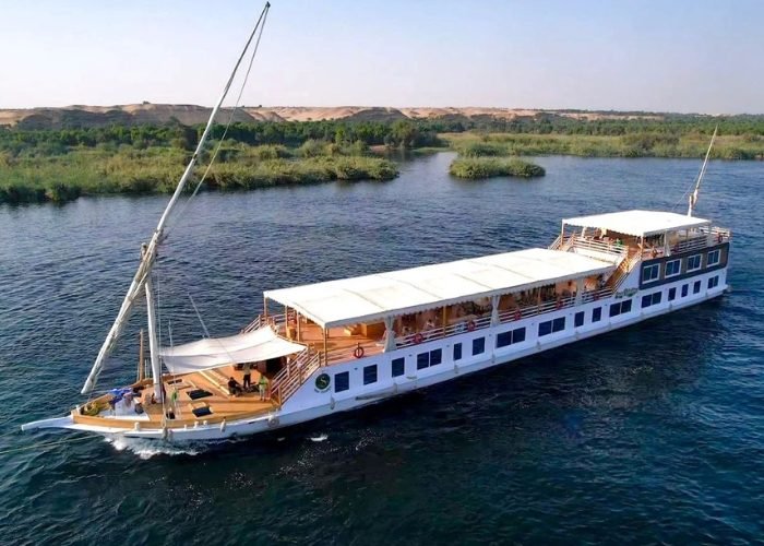 swan-dahabiya-nile-cruise-2